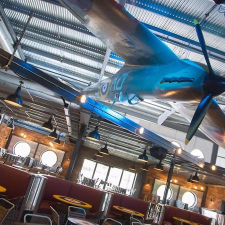 Calypso Hot Tub Breaks Tattershall Lakes Pet Friendly Kültér fotó