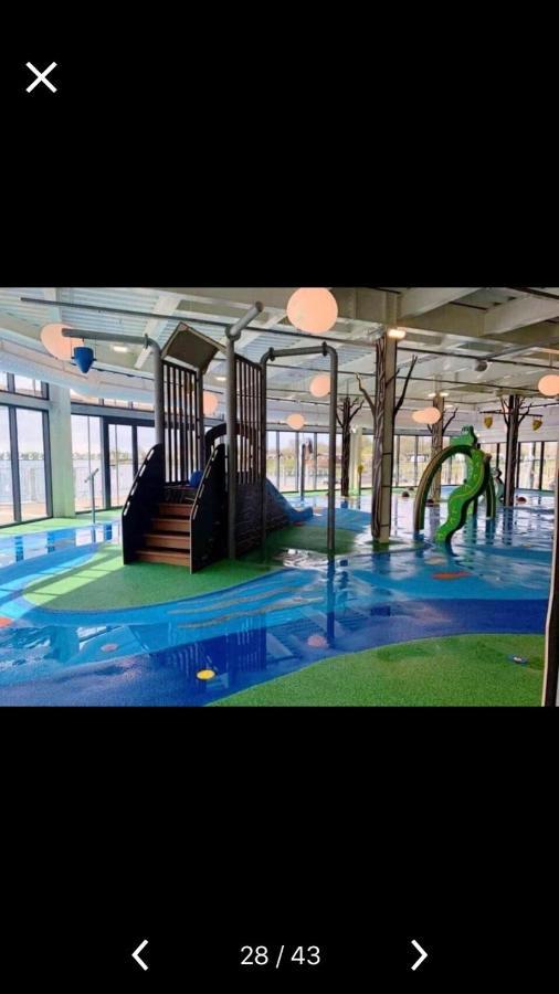 Calypso Hot Tub Breaks Tattershall Lakes Pet Friendly Kültér fotó