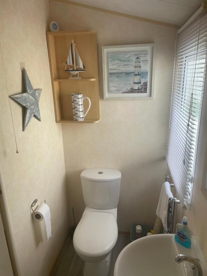 Calypso Hot Tub Breaks Tattershall Lakes Pet Friendly Kültér fotó